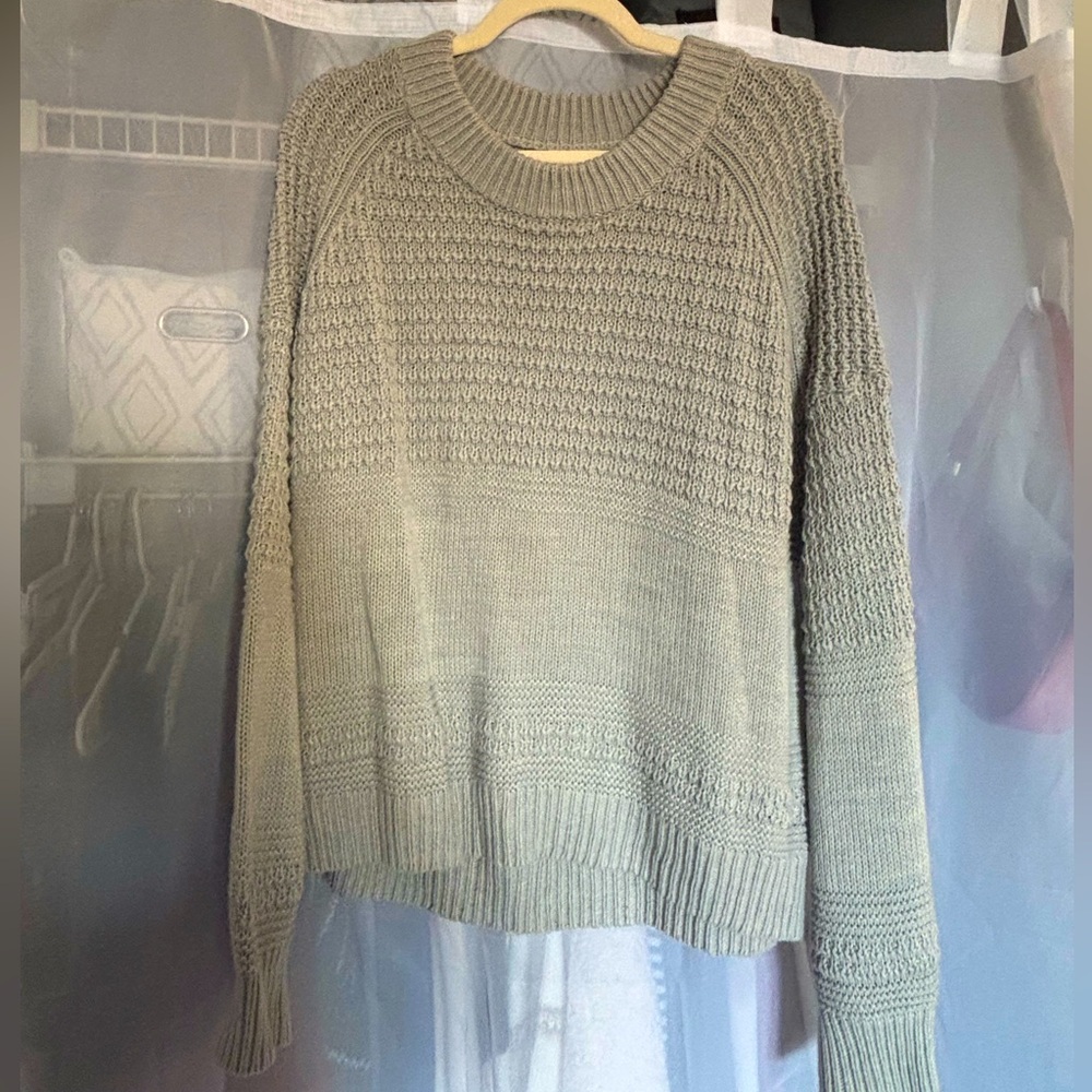 Universal Threads Crewneck Cable Knit Sweater